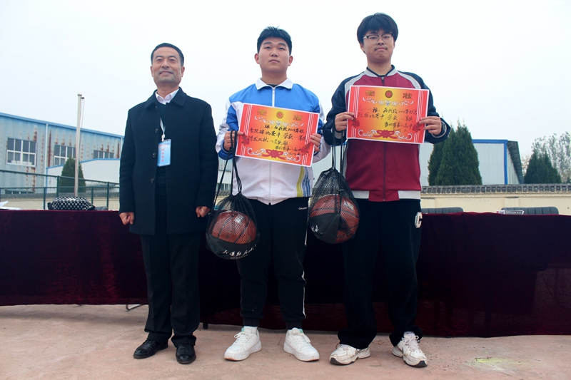 淮北市第八高级中学举办东校区各班级跑操比赛